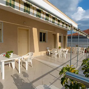 B&e Apartment